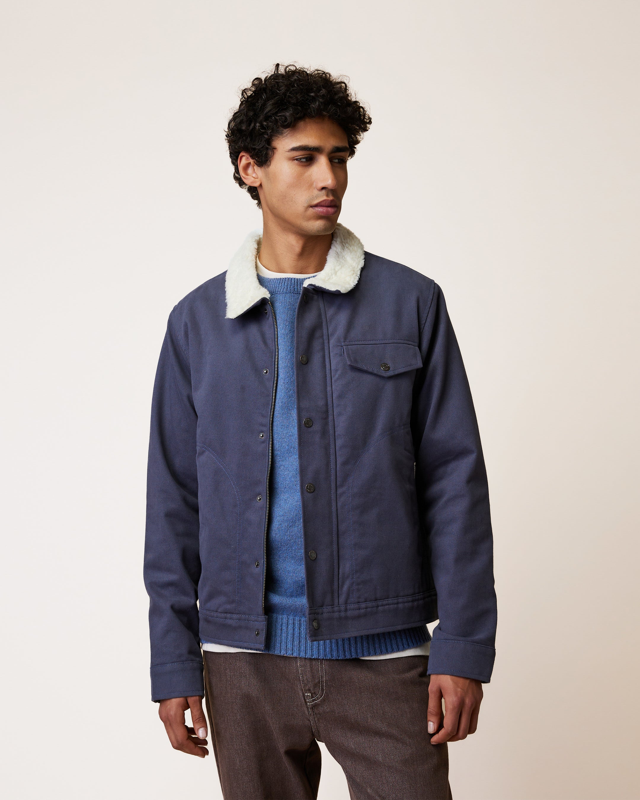seillon-woven-fw26-nav01-S3