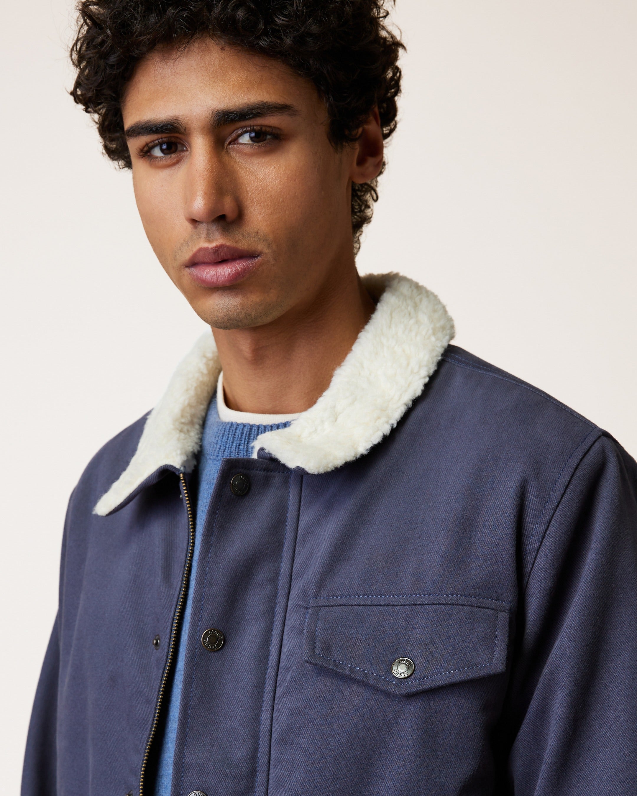 seillon-woven-fw26-nav01-S5