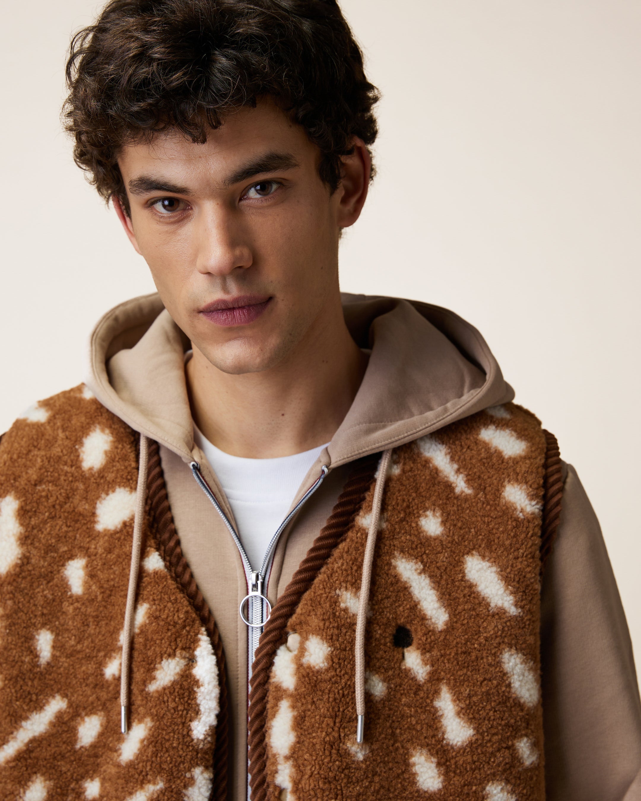 esterel-woven-fw26-cam23-O8