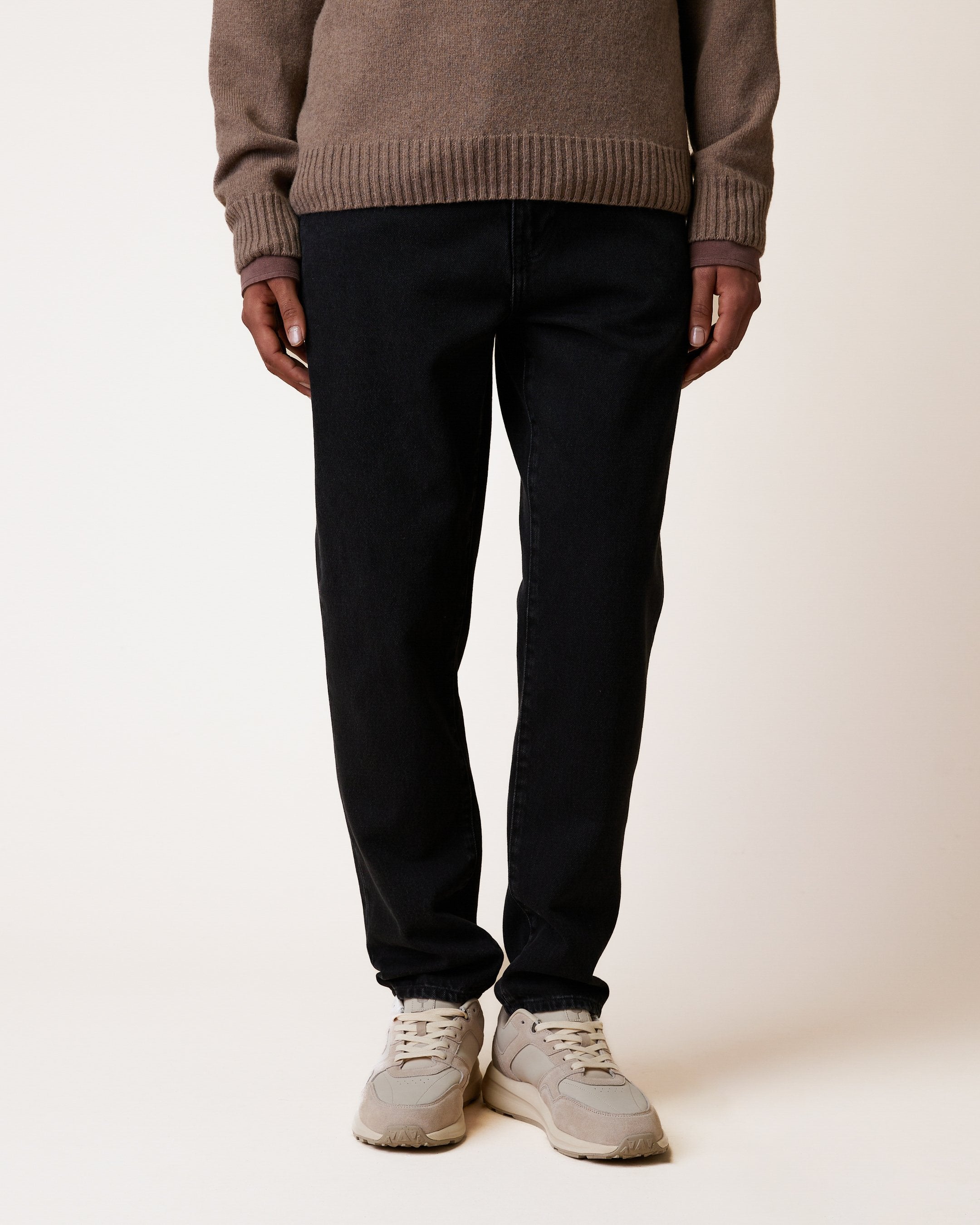 denim-tapered-woven-fw26-bla00-S3