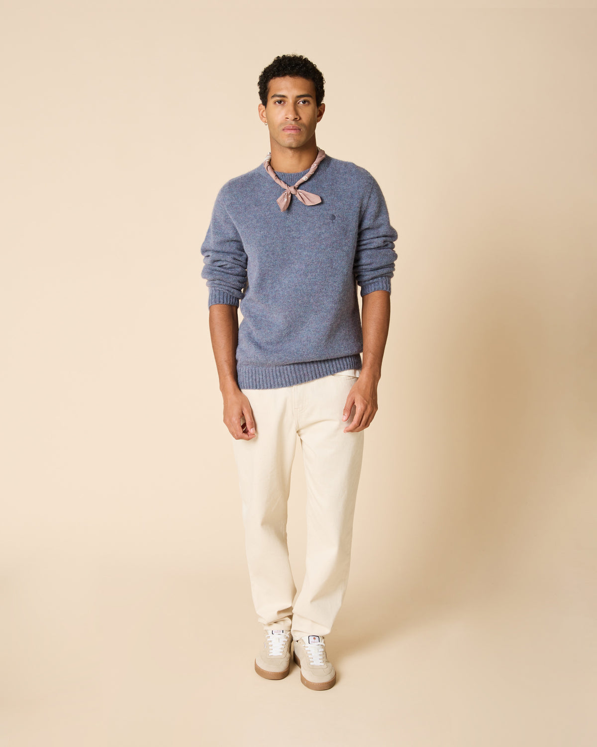 Blauwe wollen pullover met ronde hals