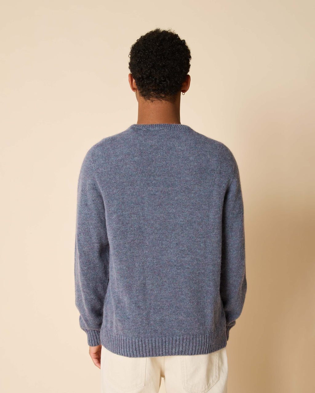 Blauwe wollen pullover met ronde hals