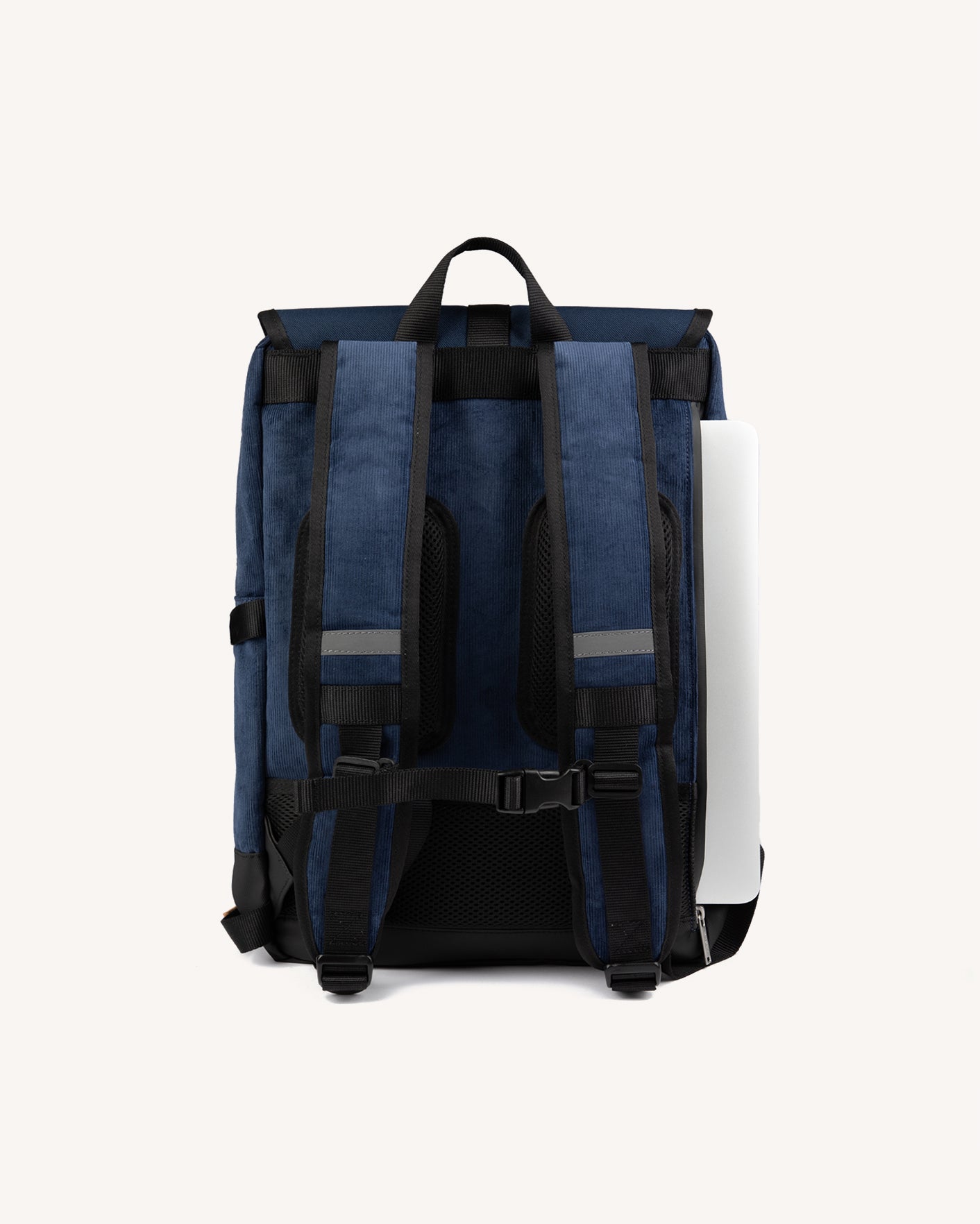 commuter-2-0-woven-fw26-nav00-P2