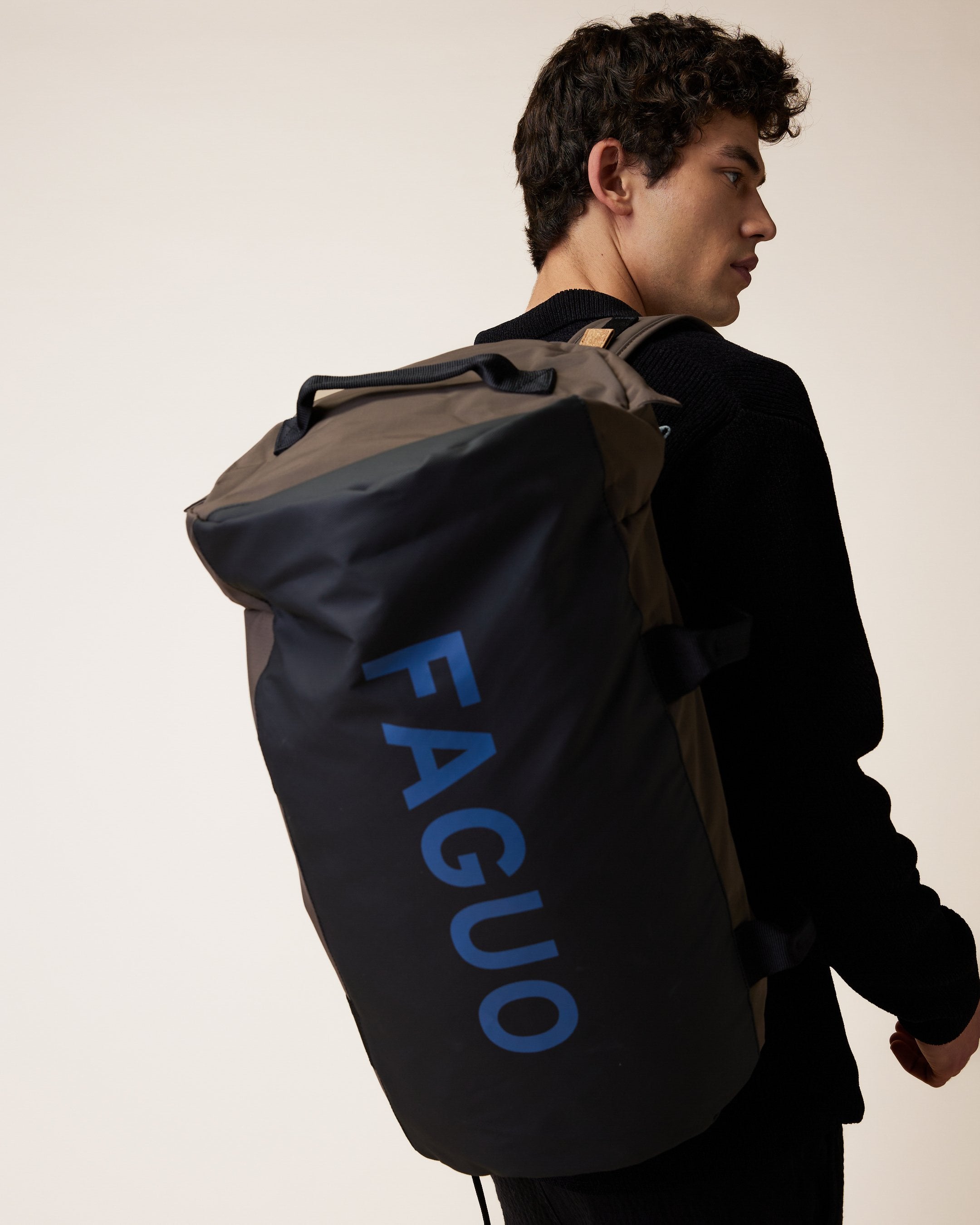 big-duffle-woven-fw26-bro33-S2