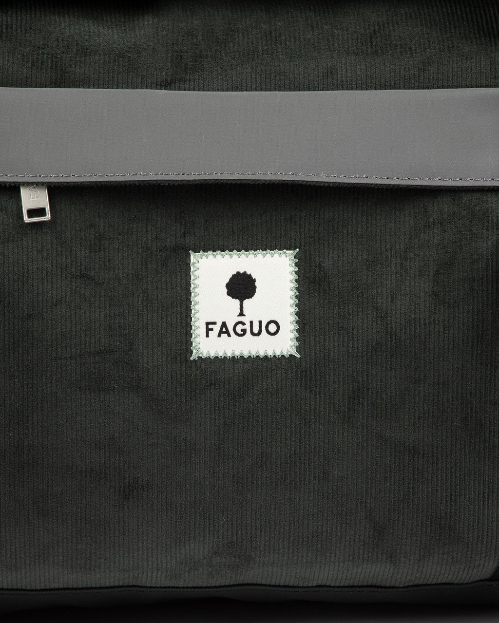 big-duffle-woven-fw26-gre02-P4