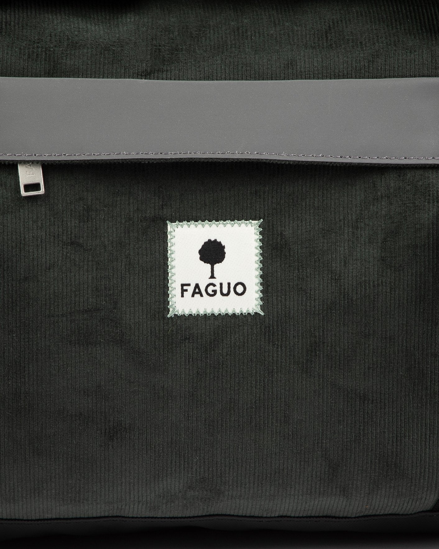 big-duffle-woven-fw26-gre02-P4