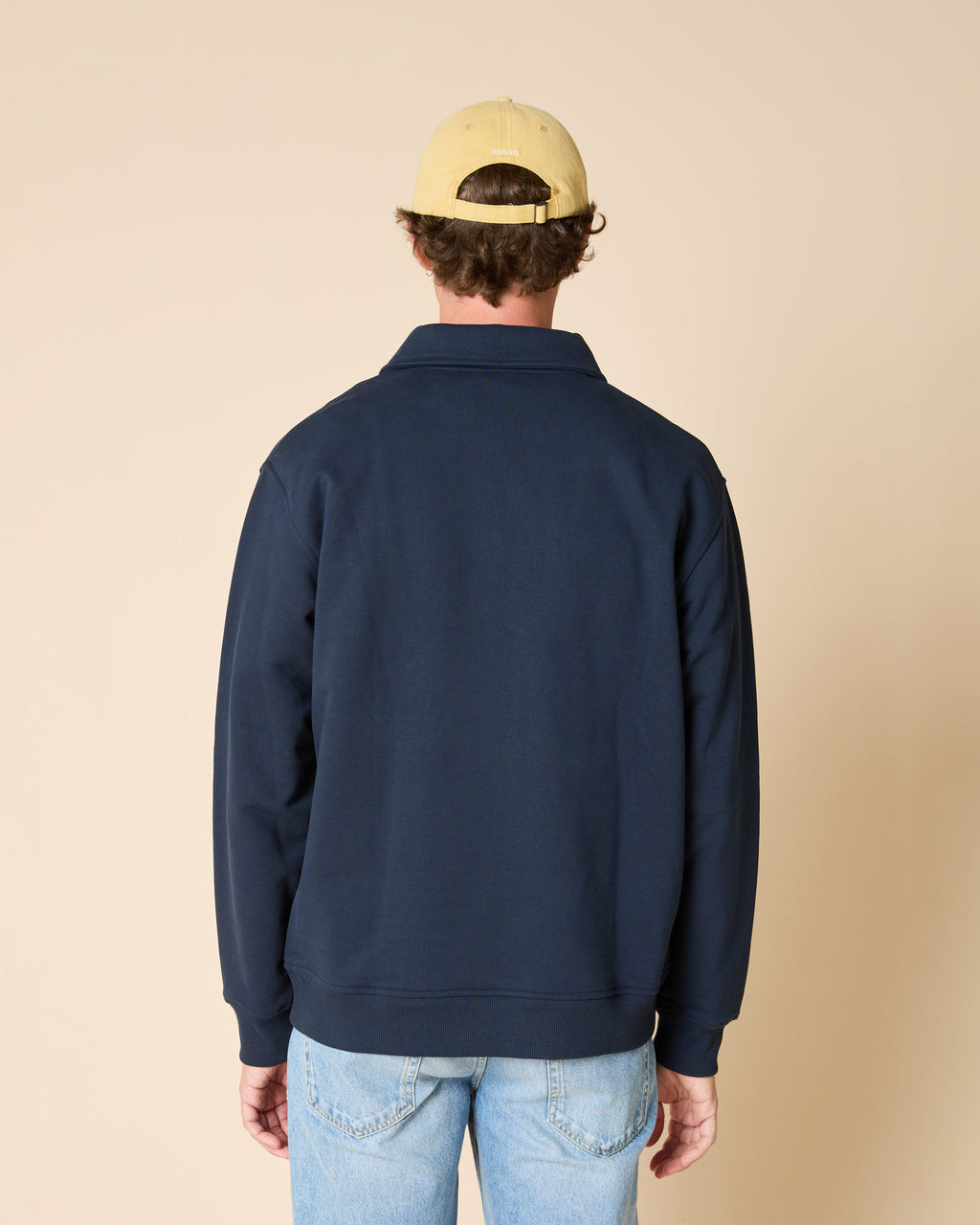 Marineblauwe sweater