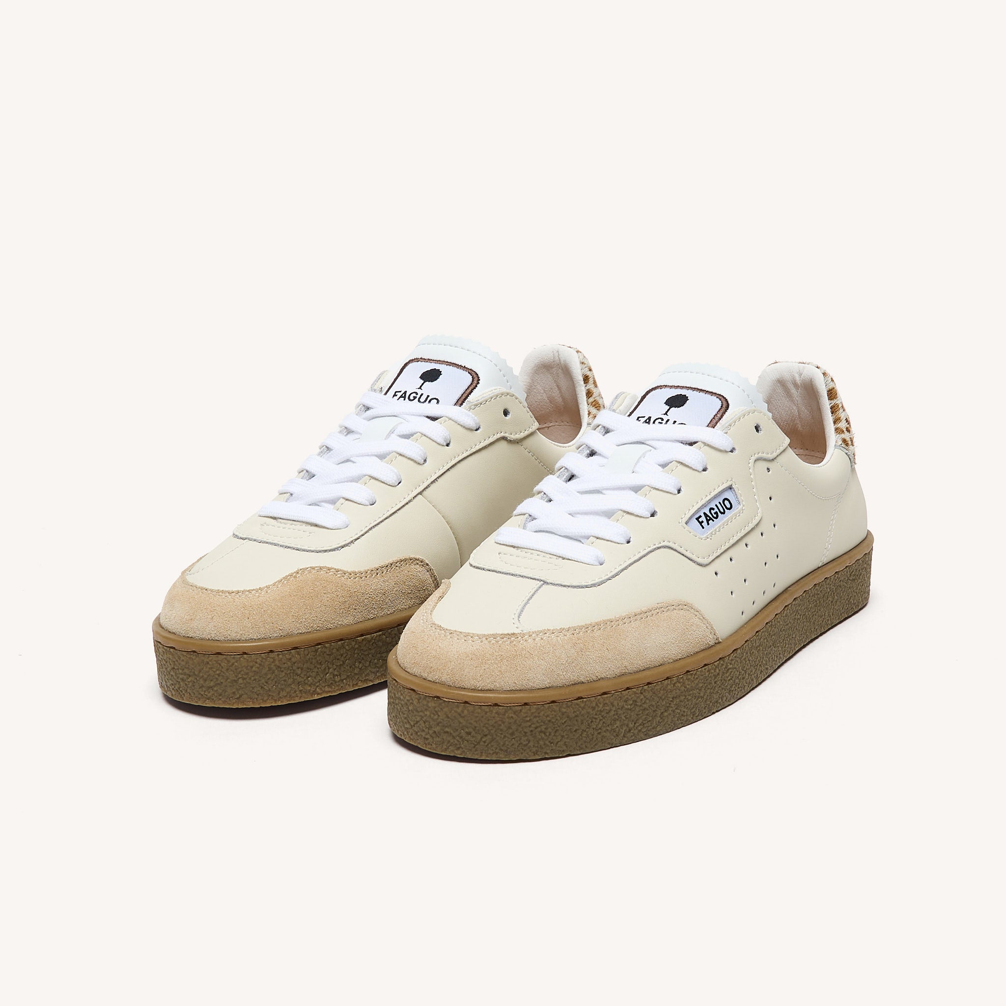 Baskets cuir écru et beige