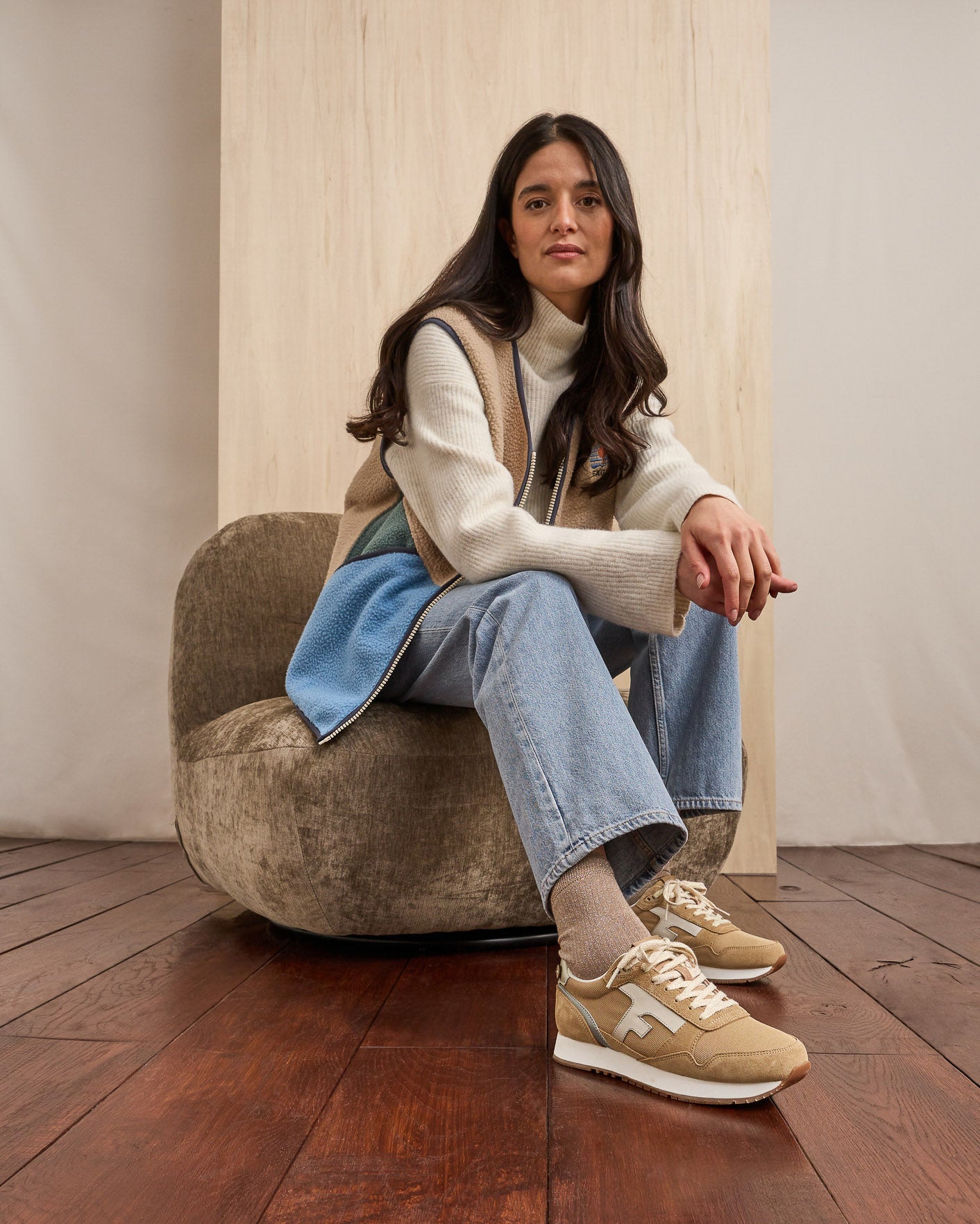 running-beige-doree-polyester-recycle-modele-elm-P9