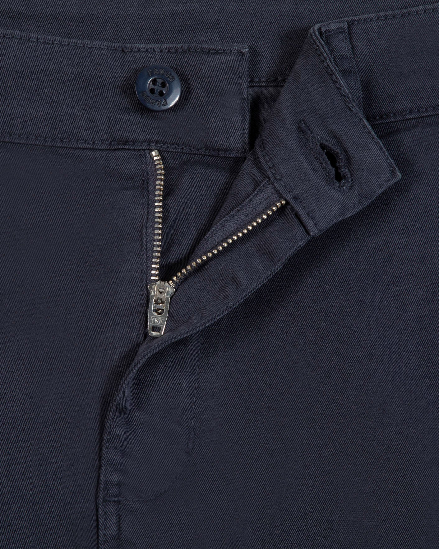 chino-bleu-marine-coton-biologique-modele-brix-regular-P4