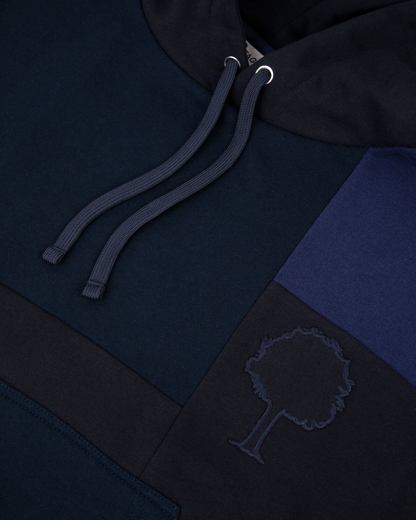 navy-blue-hooded-sweatshirt-cotton-model-dirac-up-P3