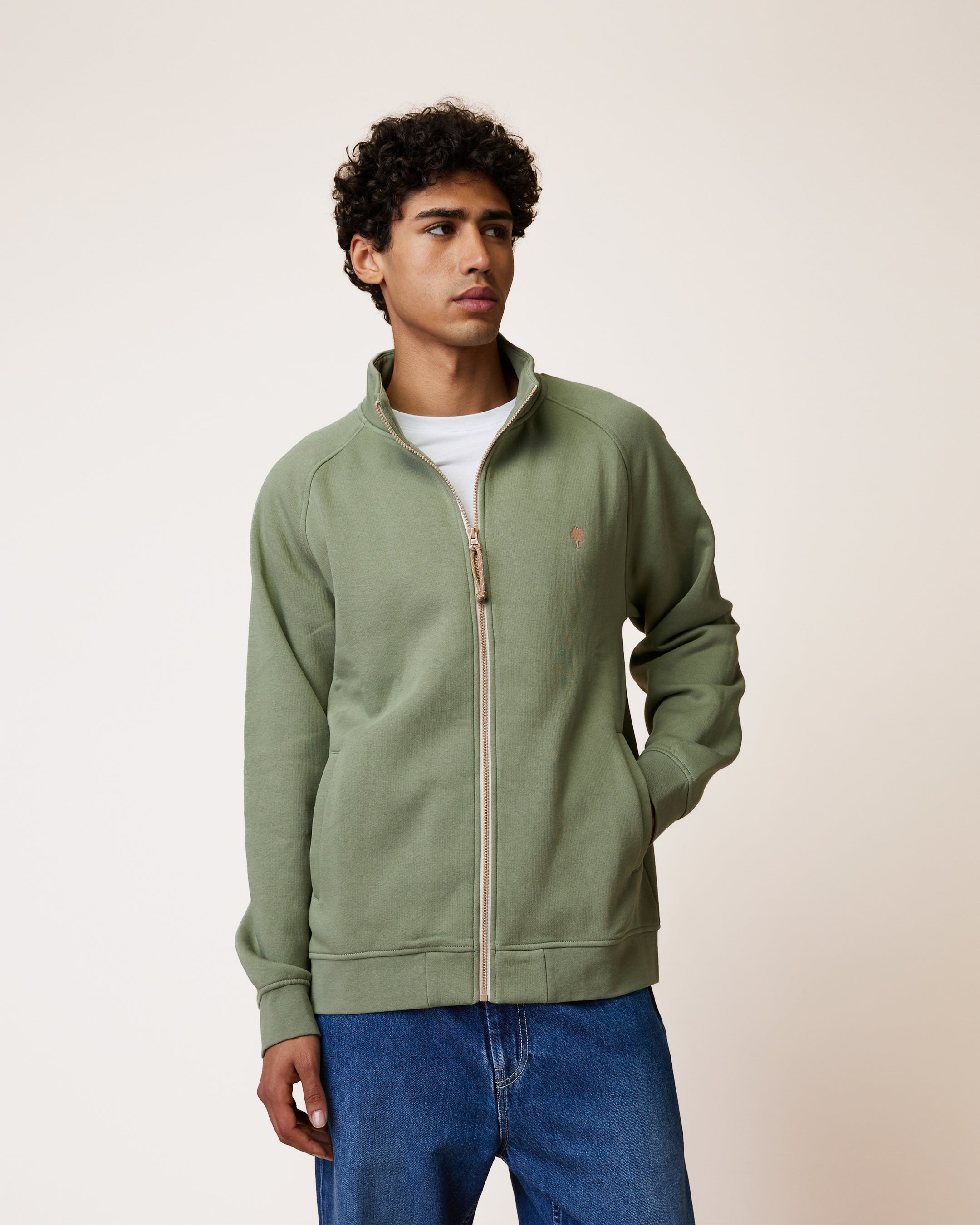 sweat-khaki-cotton-model-horte-S3