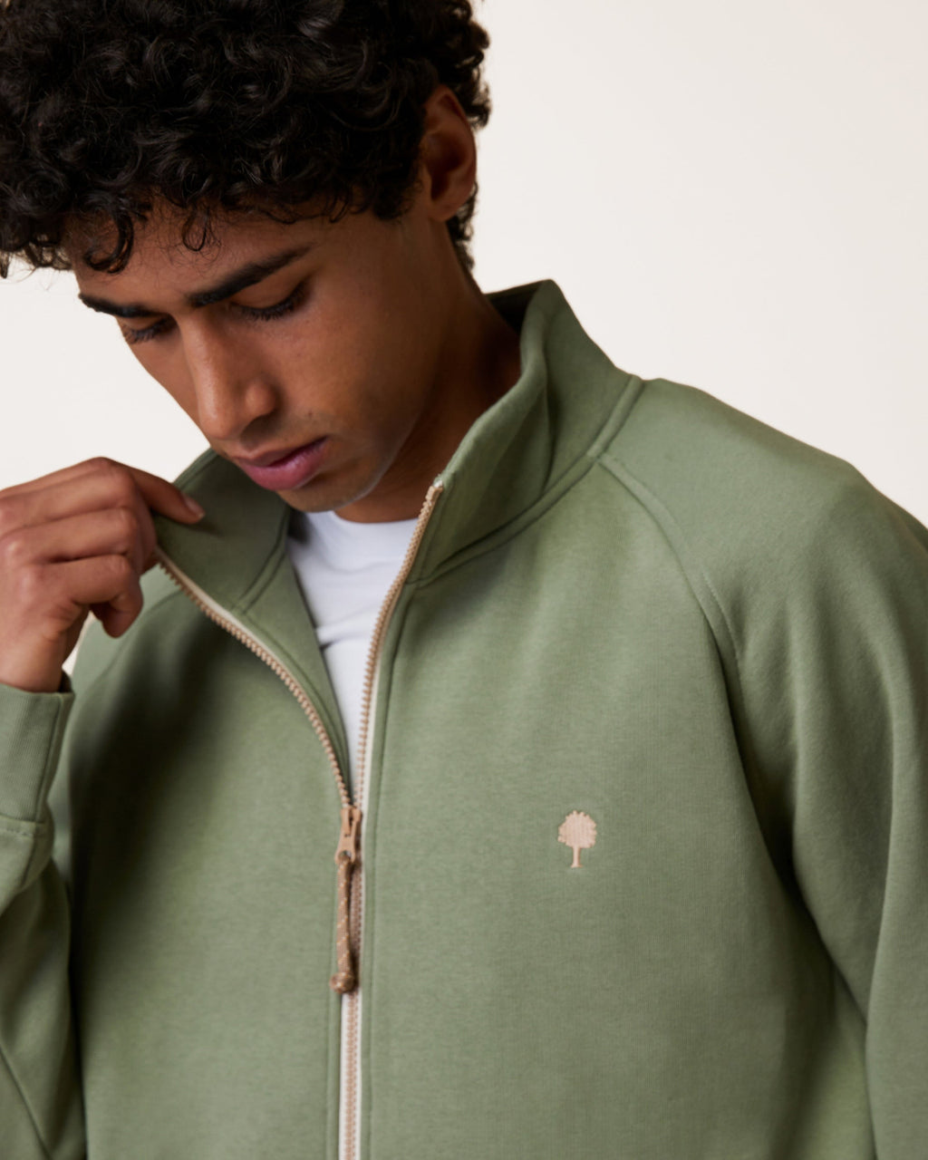 sweatshirt-khaki-cotton-model-horte-S5