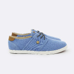 Blue tennis shoes in recycled cotton