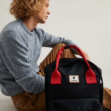 Navy & Red backpack in recycled polyester