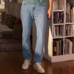 Light denim jeans in cotton and cotton recklée - Tapered denim model