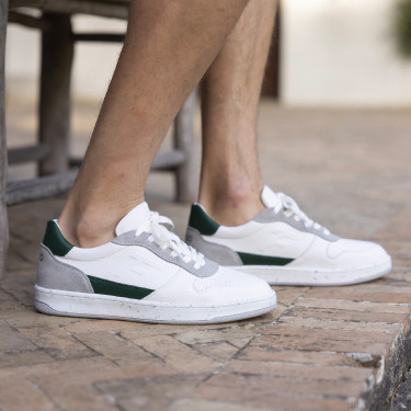 White and amazon green sneakers in leather - Alder model