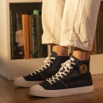 Navy tennis vegan in recycled cotton and cork - Nutmeg model
